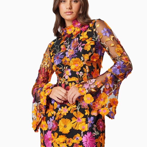 Elliatt Alessandra Long-sleeve Mini Dress Orange Multi Appliqué Size Small NWT - Picture 2 of 14